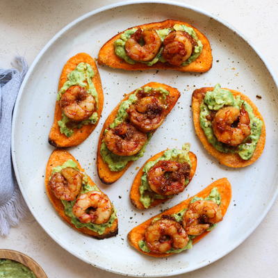 Healthy Air Fryer Sweet Potato Crostini with Garlic Shrimp and Guacamole